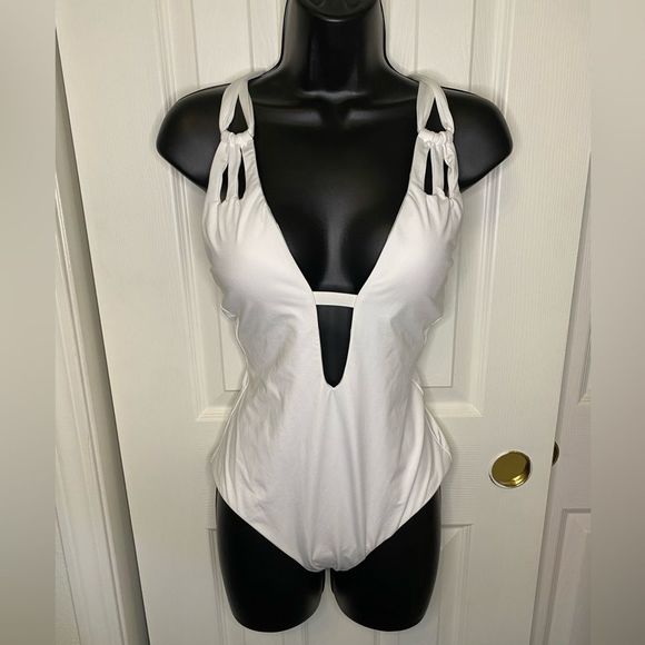 BECCA color code skylar plunge one piece open tie back swimsuit size Medium - Picture 1 of 8